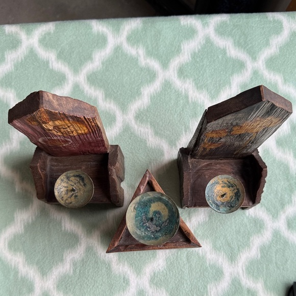 Vintage Rustic Wooden Candle Holders with Buddha and Lotus Design - Picture 10 of 10